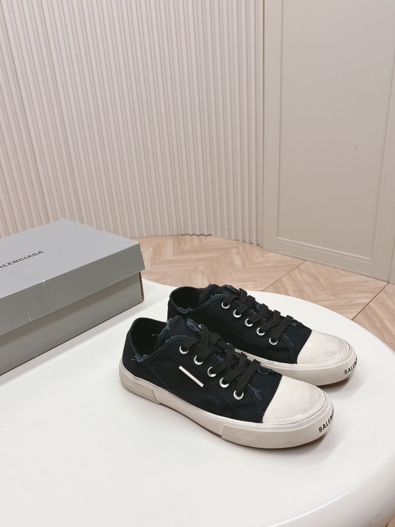 Balenciaga Low Shoes